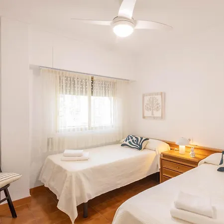 Donabeach Penthouse بينايدورم